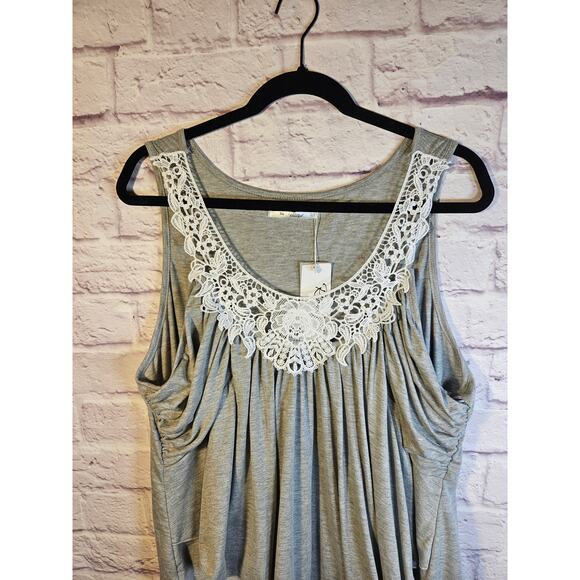 Rosegal Women's Tanktop Blouse Lace Flowy Front Layers Size 3X‎ NWT - Picture 2 of 8